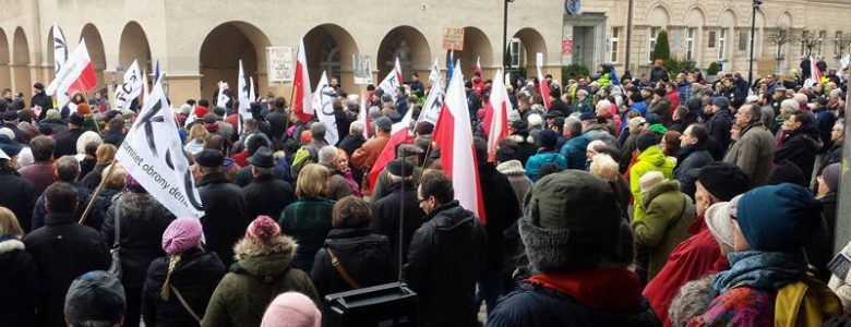 "Obrońmy ład konstytucyjny" - manifestacja w Opolu 13.03.2016