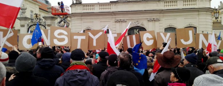 Marsz „Obrońmy ład konstytucyjny” – relacja na żywo