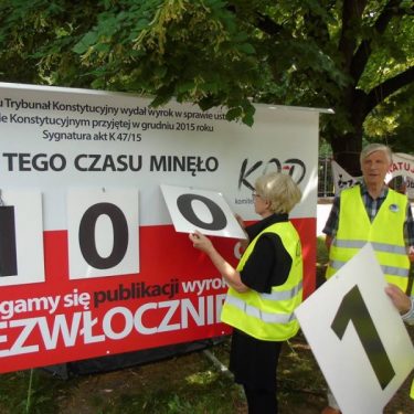 KOD Podlaskie - dyżur przy liczniku