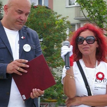 Dość absurdów